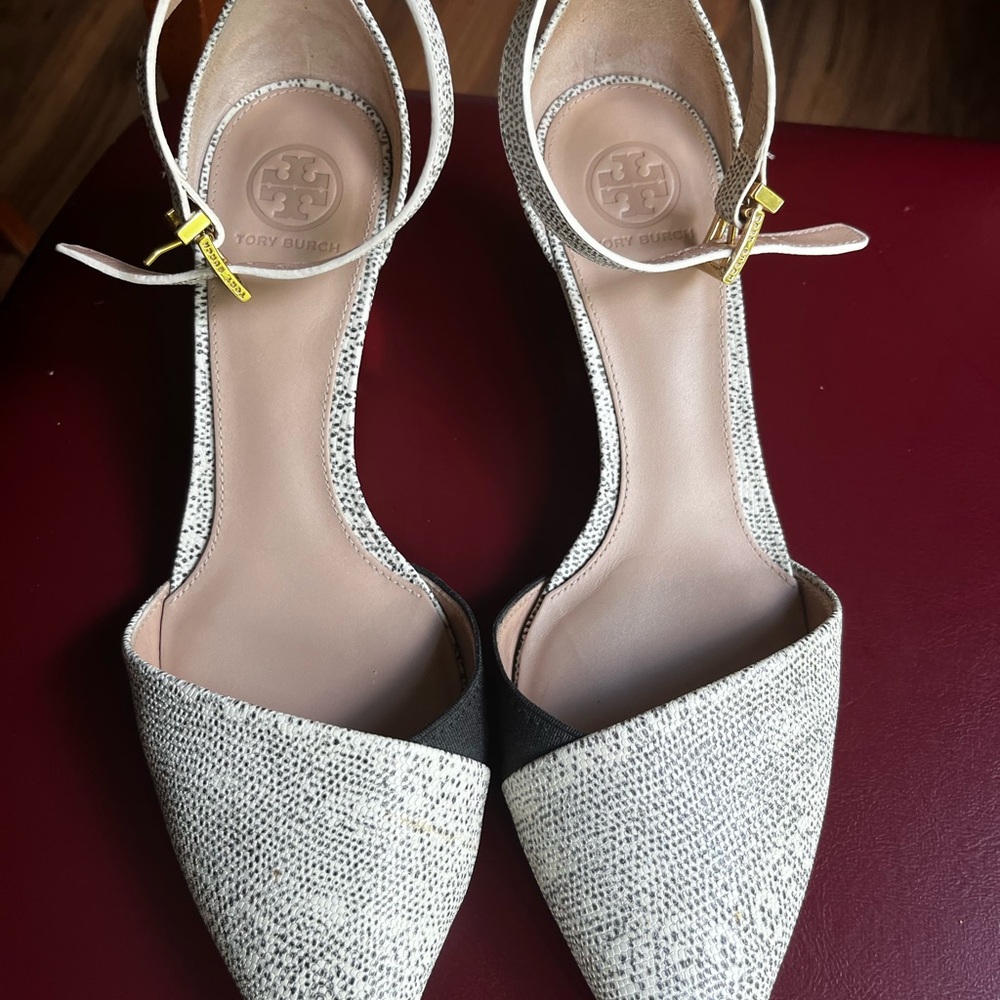 Tory Burch size 8 heels